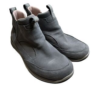 L.L Bean Women's Grey Tek 2.5 Pull On Suede Leather Winter Sneakers Boot Size 11